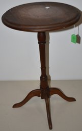 20TH CENT PINE ROUND LOW CANDLESTAND