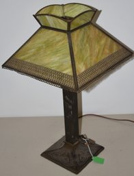 ART NOUVEAU GREEN SLAG GLASS TABLE LAMP