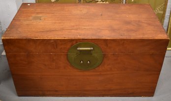 VINTAGE CHINESE WOODEN TRUNK
