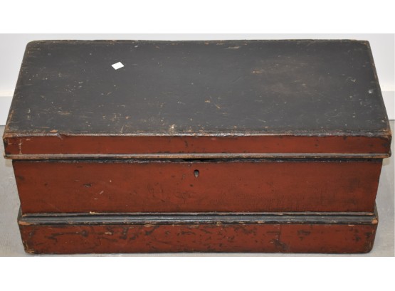 SM. 19TH CENT PAINTED TOOL BOX