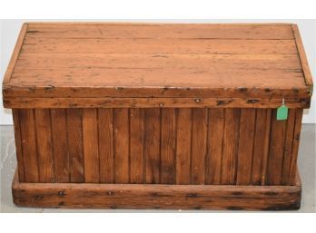 19TH CENT FLAT TOP WOODEN TOOL BOX
