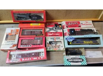 HO Scale Model Train Lot Engines, Track, Box Cars Etc Untested Boxed