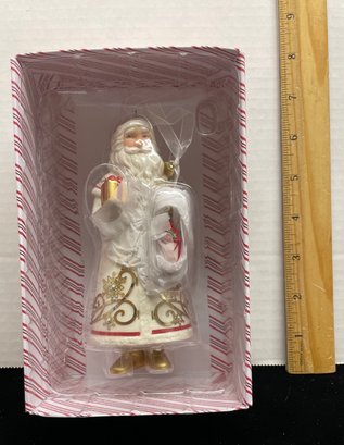 Hallmark Keepsake Christmas Ornament 2017 Santa Claus Member Exclusive