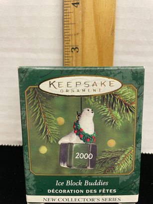 Hallmark Keepsake Christmas Ornament 2000 Ice Block Buddies Miniature