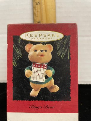 Hallmark Keepsake Christmas Ornament 1995 Bingo Bear