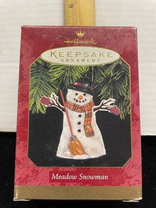 Hallmark Keepsake Christmas Ornament 1997 Meadow Snowman