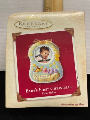 Hallmark Keepsake Christmas Ornament 2003 Babys First Christmas Photo Holder