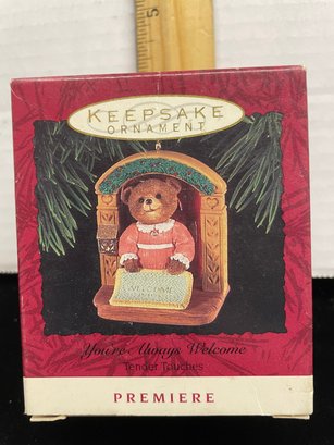 Hallmark Keepsake Christmas Ornament 1993 Youre Always Welcome Tender Touches