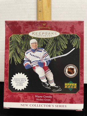 Hallmark Keepsake Christmas Ornament 1997 Hockey Greats Wayne Gretzky