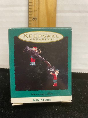 Hallmark Keepsake Christmas Ornament 1993 Pour Santa More Miniature