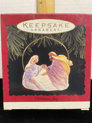 Hallmark Keepsake Ornament 1996 Christmas Joy B110