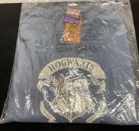Disney Harry Potter Hogwarts T-shirt Size Large