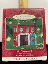 Hallmark Keepsake Christmas Ornament 2001 Town And Country Series Fire Station No 1