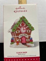 Hallmark Keepsake Ornament 2015 Noelville Clock Shop B109