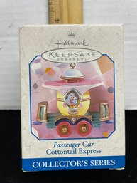 Hallmark Keepsake Ornament 1998 Cottontail Express Passenger Car B109