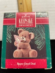 Hallmark Keepsake Ornament 1990 Beary Good DealB111
