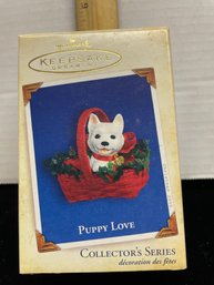 Hallmark Keepsake Ornament 2005 Puppy Love B111