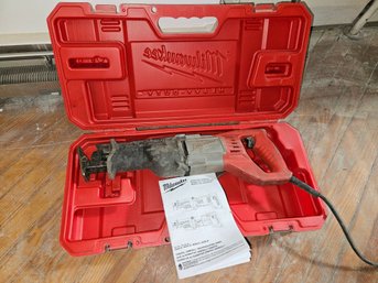 Milwaukee 15 Amp 1-1/4' Stroke Corded Orbital SUPER SAWZALL 6538-21 Tested Works Great With Case - 15
