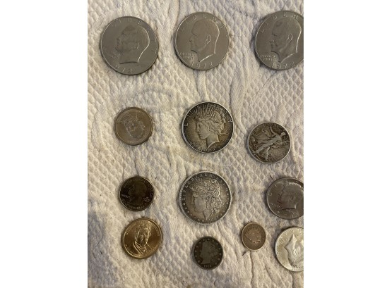 Large Lot Of Loose Mixed Coin And Silver Including $1/2 $1 Morgan, Liberty Etc. SEE PICTURES AND DESCRIPTION