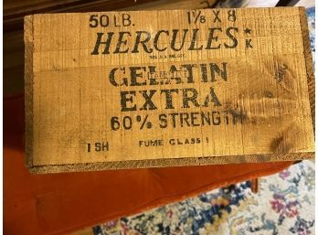 Vintage Wood Hercules Powder Crate. Nice Advert Piece.