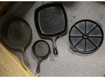 Lot Of Four Cast Iron Skillet, Dutch Oven, Cornbread Pan