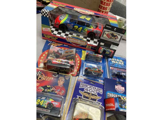 Nice NASCAR Jeff Gordon Lot Of  9 Die-cast Collector Cars. Different Sizes And Years! 94, 95, 97, 98, 99. NEW