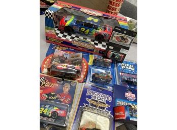 Nice NASCAR Jeff Gordon Lot Of  9 Die-cast Collector Cars. Different Sizes And Years! 94, 95, 97, 98, 99. NEW