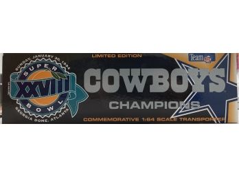 Cowboys Super Bowl XXVIII White Rose Limited Edition 1:6 For Scale Transporter Ertl 1994 Stock # 3881