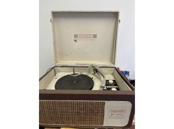 Masterwork Phonograph Automatic Four-speed M-1604