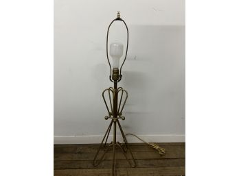 Vintage Metal Sculpted Table Lamp