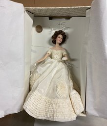 Franklin Heirloom Doll Jackie Kennedy Porcelain