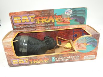 New Rat Trap Sound Activated Rat Fights To Get Trapped Cheese - Halloween Decor
