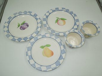 Vintage Pfaltzgraff Dish Lot - Plates & Bowls