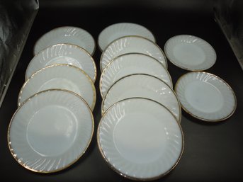 Lot Of Vintage Fire-king Oven Ware - Nine 9' Plates / Dishes & Two 7.75'