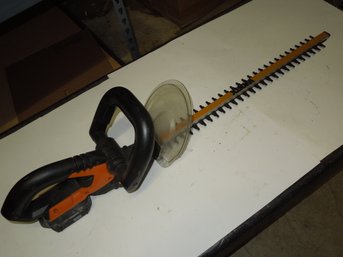 Worx 24V Lithium Power Rechargeable Battery Hedge Trimmer - Tested & Working