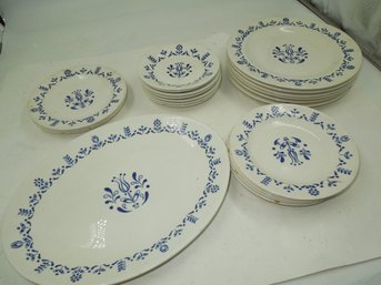 Vintage Royal China Dish Set - Three Sizes & Serving Dish