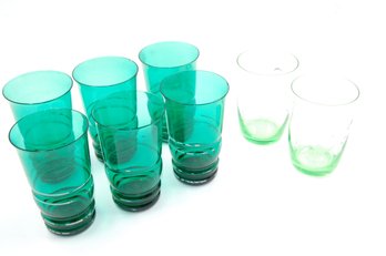 Vintage Green Glassware / Glass Cups - Six 4.75' Tall And Two 4.25' Tall