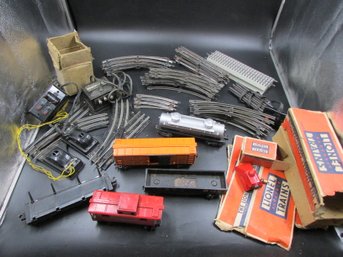 Lot Of Vintage Lionel Train Wagons, Tracks, Transformer & Other Parts