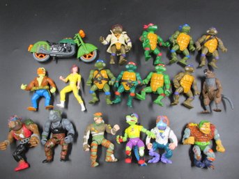 Large Lot Of Vintage 1988 & 1989 TMNT Teenage Mutant Ninja Turtles & Villains Toy Action Figures & Sewer Bike