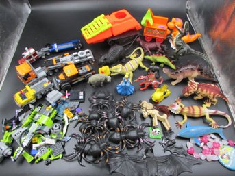 Lego, G.I.Joe, Dinosaurs, Reptiles, Bats, Rats, Animals, Spiders Action Figures & Vehicle Toy Lot