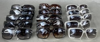 Lot Of 15 New Pairs Of Sunglasses 5 Of Each Color