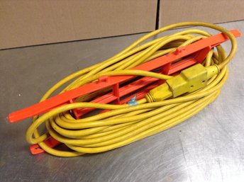 Yellow 25ft Electrical Extension Cord/cable