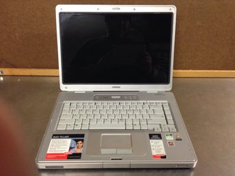 Vintage Compaq Presario V5000 Laptop