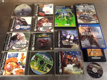Video Game Lot (ps1, Ps2, Ps4, Nintendo Gamecube, Sega Genesis)