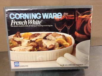 New Sealed Vintage Corning Ware French White 2.5 Qt Oval Casserole