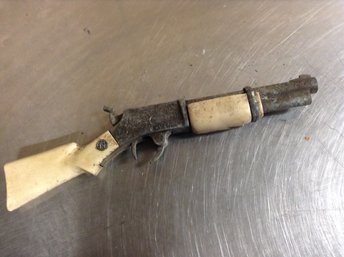 Vintage Spit-fire Toy Gun
