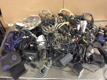 Vintage Video Games Power Adapters, AV Cables, Controllers (nintendo, Sega, Xbox, Playstation