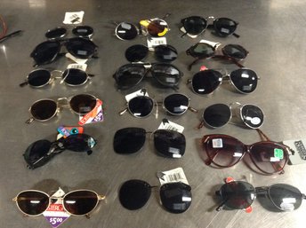 Large Lot Of Sunglasses New With Tags