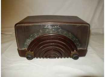 Vintage Zenith Radio - As Is, Untested, Missing Power Cord & Dial Indicator Seems Stuck