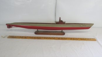 Recognition Model Submarine Grey And Red Paint
